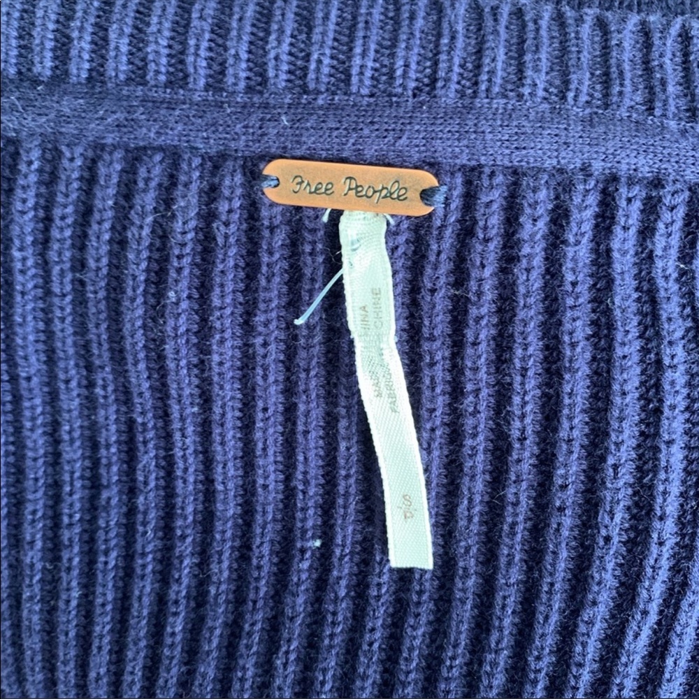 Free People Navy Blue Ribbed Sweater - Picture 5 of 6